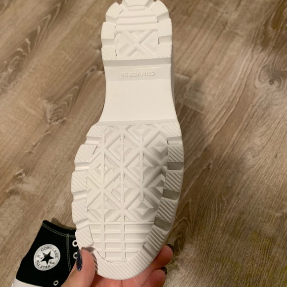 Platform Converse Size 7 never worn - Picture 4 of 4